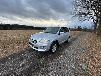 Prodám Toyota RAV4 2.2 D4D 110 KW 4x4