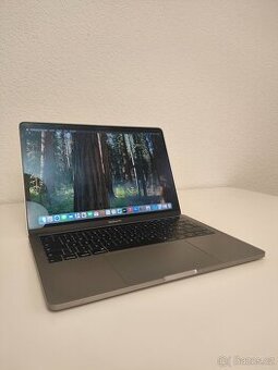 MacBook Pro 2018 | i5 • 8GB • 512GB SSD