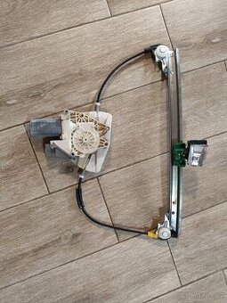 Peugeot 607 zadní pravá stahovačka