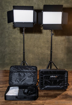 Sada trvalých světel 2x - "Walimex pro LED Niova 150-F Pro