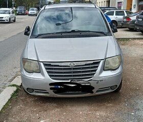 Prodám Chrysler Grand Voyager na náhradní díly - 1