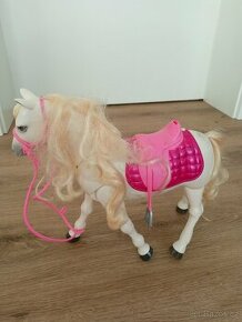 Mattel Barbie kůň snú