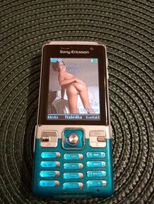 Sony Ericsson C702