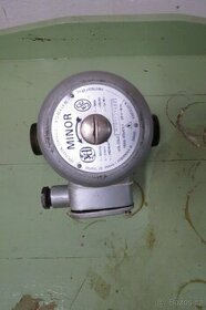 Staré nepoužité teplovodní čerpadlo Minor