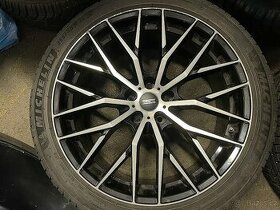 21" komplet. sada: letní pneu Michelin, senzory tlaku, disky