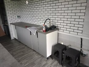 Gastro kontejner 6x2,5m - Sleva
