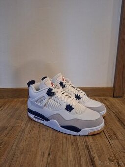 AJ4 x Nike SB NAVY