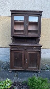 Starožitný příborník