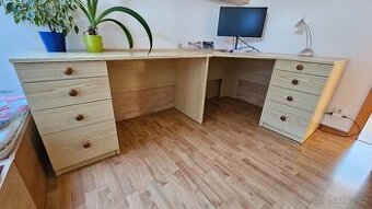 Dva kancelářské / psací stoly