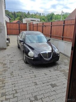 Lancia thesis