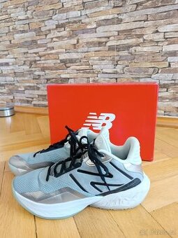 Basketbalové boty New Balance vel. 43