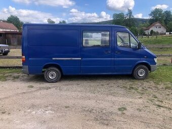 Mercedes Sprinter 212