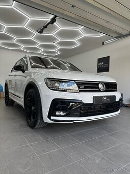 VW Tiguan 2.0 TSI R-Line, 4 Motion, ACC, PANO, hudba 360•