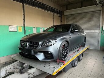 Mercedes-Benz E63S AMG v záruce TOP Stav
