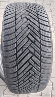 Prodám 2 x celoroční pneu Hankook 225/40/19