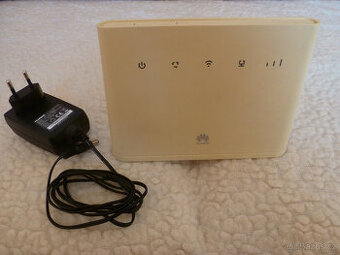 HUAWEI 4G LTE model B311-220 - 1