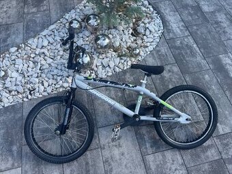 Bmx 20 skákací kolo mongoose freestyle
