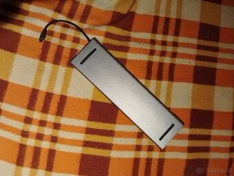 USB-C dokovací stanice 8v1