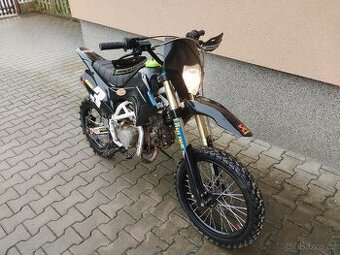 Pitbike 140ccm se světlem
