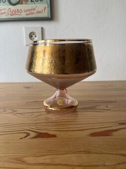 Hnědo zlatá zdobená váza Bohemia glass