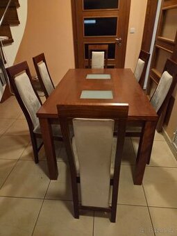 Jídelní stůl + židle