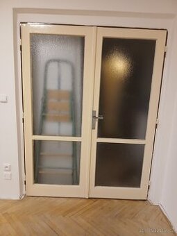 Prodám dveře dvoukřídlé do interiéru
