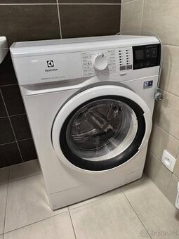 Pračka Elektrolux REZERVOVÁNO