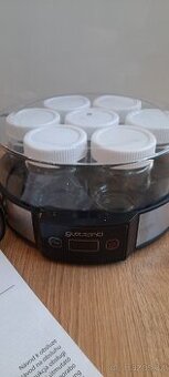 Jogurtovač Guzzanti se skleněnými nádobkami - TOP stav