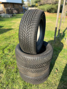 Zimní pneu Nokian Snowproof 235/55 R17