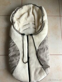 Zimní fusak do autosedačky