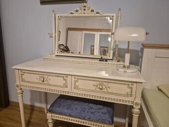 Starožitna toaletka a taburet - 1