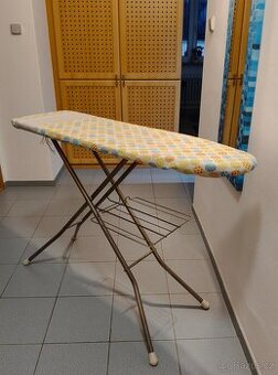 Žehlicí prkno 120 × 36 cm, s potahem, stabilní