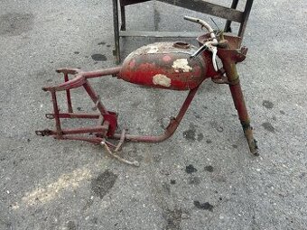 Rám se štítkem, nádrží ČZ 175/ 450