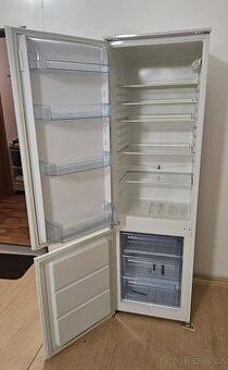 Vestavná lednice Electrolux