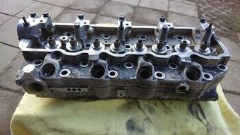 Hlava Mitsubishi 2,5 TD