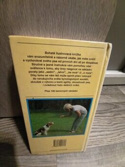 Prodám knížku výcvik psů