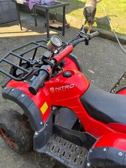 Elektrická čtyřkolka