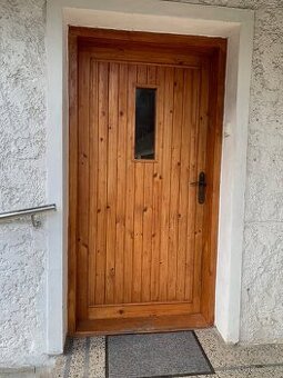 Vchodové dveře z masivu 90P