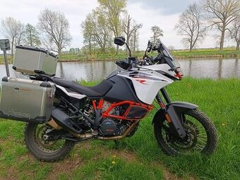 KTM 1090 r