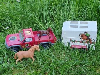 Auto Schleich, koně, doplňky - 1