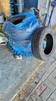 Letni pneumatiky 215/60/r16