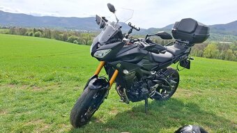 Yamaha Tracer 9 / 900