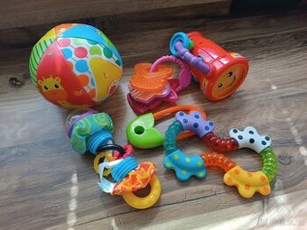 Hračky pro miminko. Fisher Price. Playgro
