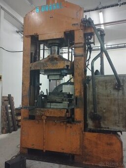 Hydraulický lis