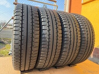 Zánovní letní pneu 225/75/16 CP Michelin Agilis Camping