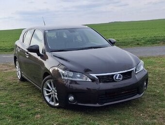 Lexus CT 200h