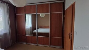 Skříň na míru 315x260cm