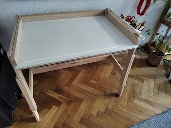 IKEA FLISAT - polohovatelný dětský stolek