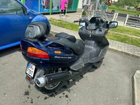suzuki burgman 650 nový řemen tlumiče pneu stk