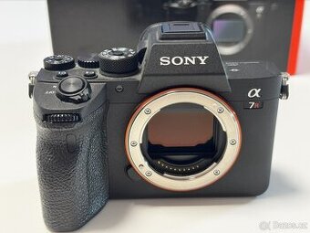 SONY a7R IV
